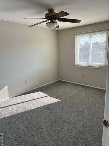 36311 Park Place Drive, Sterling Heights, MI 48310