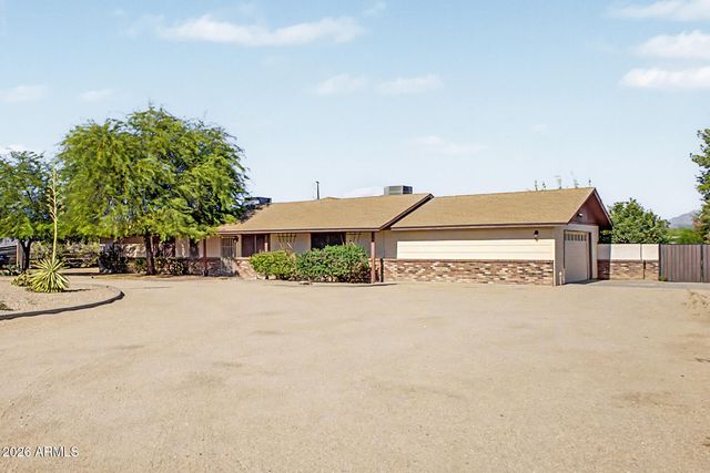 16223 N 40TH Place, Phoenix, AZ 85032