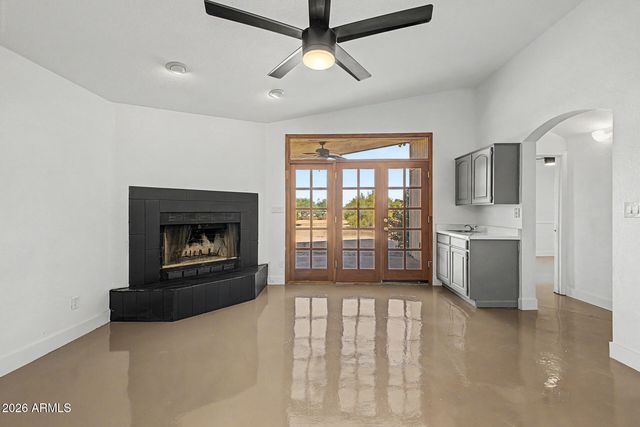 16223 N 40TH Place, Phoenix, AZ 85032