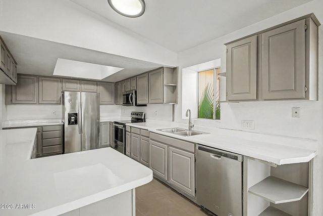 16223 N 40TH Place, Phoenix, AZ 85032
