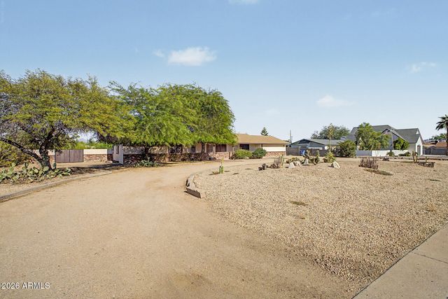 16223 N 40TH Place, Phoenix, AZ 85032