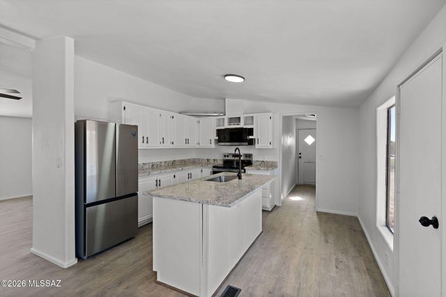 9876 S Cactus Apple Lane, Tucson, AZ 85756