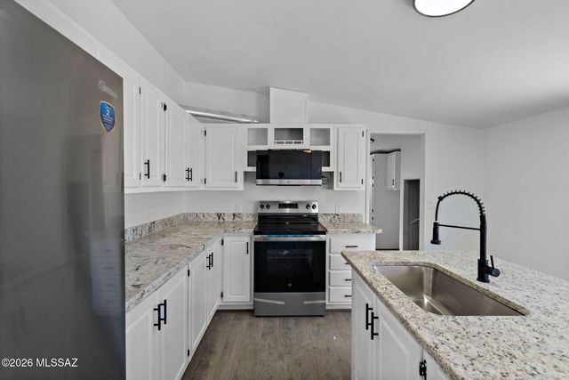 9876 S Cactus Apple Lane, Tucson, AZ 85756