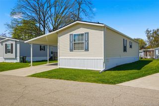 440 Flamingo Street, Rochester Hills, MI 48309