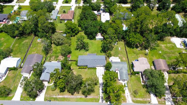 5039 Tan St, Jacksonville, FL 32258