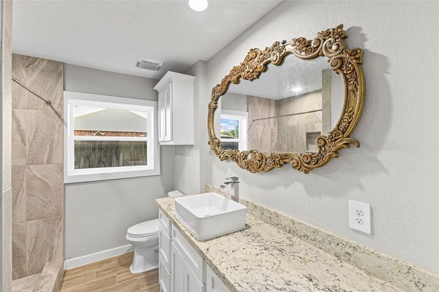 2006 Colby Drive, Baytown, TX 77520