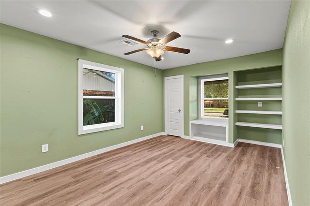 2006 Colby Drive, Baytown, TX 77520