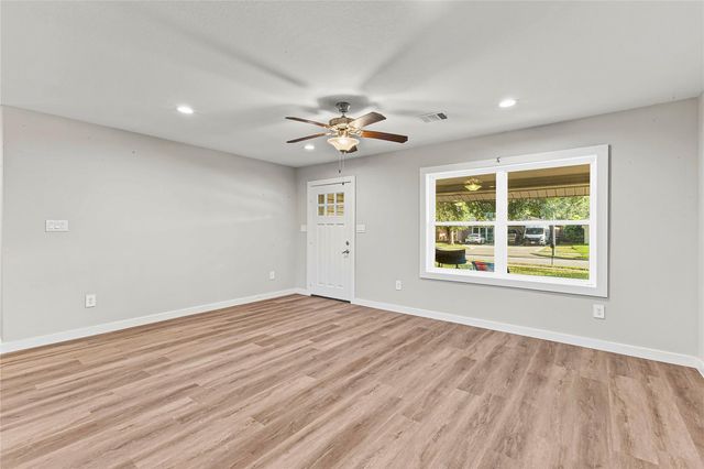 2006 Colby Drive, Baytown, TX 77520
