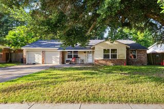 2006 Colby Drive, Baytown, TX 77520