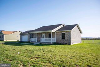 174 RESERVOIR AVE, Luray, VA 22835