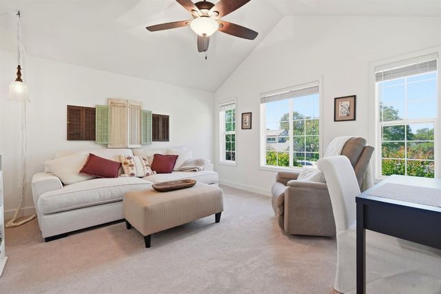 1475 Foxridge Cir, Auburn, CA 95603