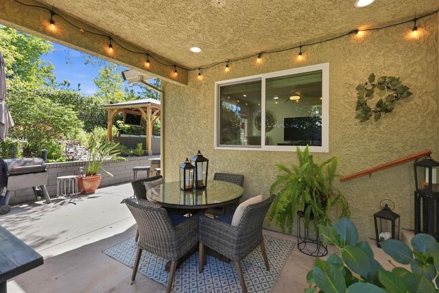 1475 Foxridge Cir, Auburn, CA 95603
