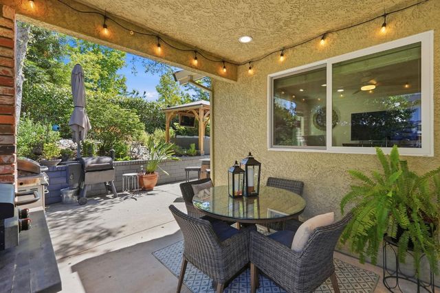 1475 Foxridge Cir, Auburn, CA 95603