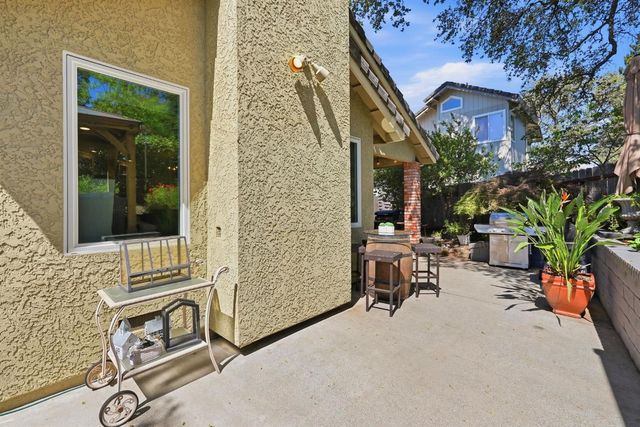 1475 Foxridge Cir, Auburn, CA 95603