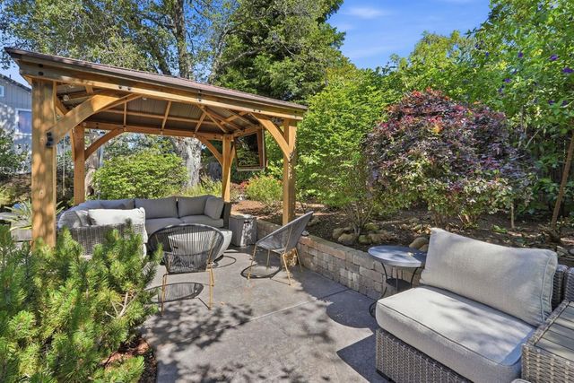1475 Foxridge Cir, Auburn, CA 95603