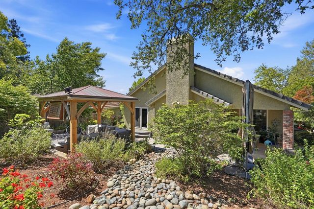 1475 Foxridge Cir, Auburn, CA 95603