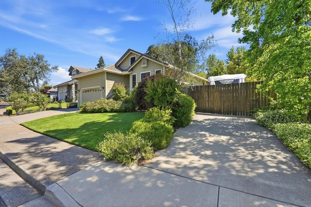 1475 Foxridge Cir, Auburn, CA 95603