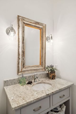 519 Bonaire Ln, Franklin, TN 37064