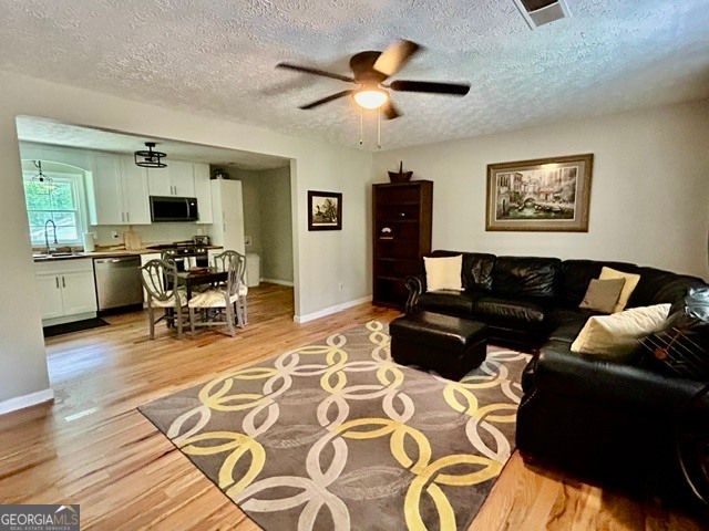 53 E MT ZION Road, Griffin, GA 30223
