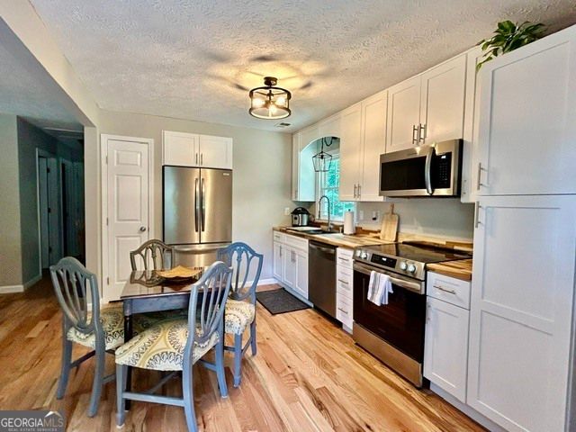 53 E MT ZION Road, Griffin, GA 30223