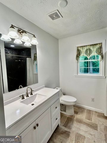 53 E MT ZION Road, Griffin, GA 30223