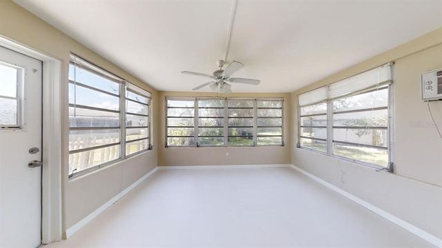 4902 LARGO TERRACE, New Port Richey, FL 34652