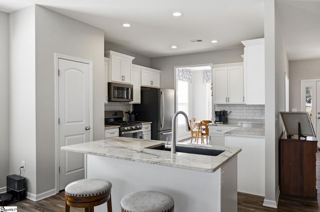 428 Deerwood Road, Anderson, SC 29621