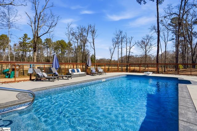 428 Deerwood Road, Anderson, SC 29621