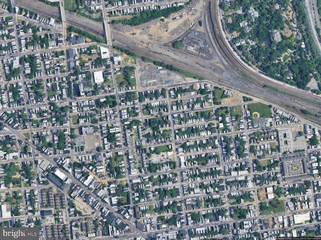 3916 BROWN ST, Philadelphia, PA 19104