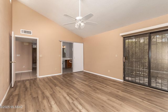 5231 N 1st Avenue, Tucson, AZ 85718