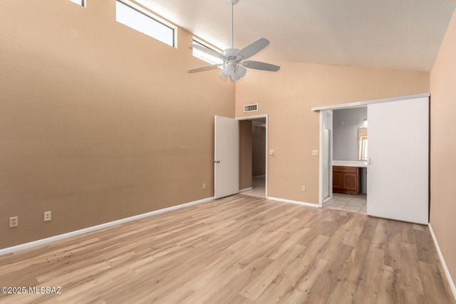 5231 N 1st Avenue, Tucson, AZ 85718