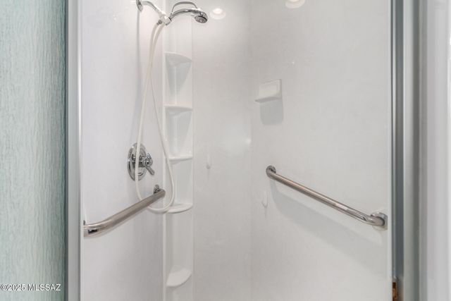 5231 N 1st Avenue, Tucson, AZ 85718