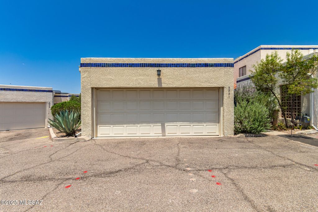 5231 N 1st Avenue, Tucson, AZ 85718