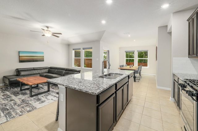 308 Babblebrook WAY, Hutto, TX 78634