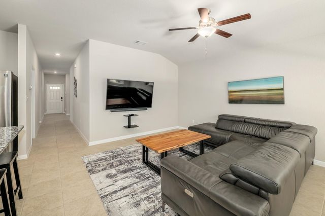 308 Babblebrook WAY, Hutto, TX 78634