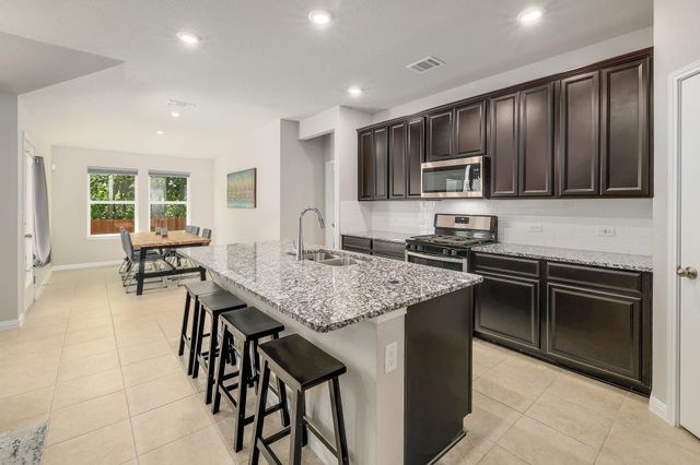 308 Babblebrook WAY, Hutto, TX 78634