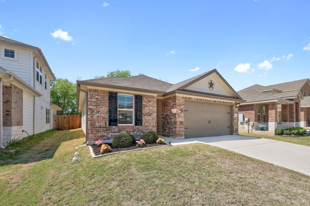 308 Babblebrook WAY, Hutto, TX 78634