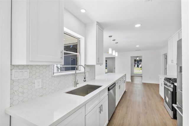 10314 Sageplum Drive, Houston, TX 77089