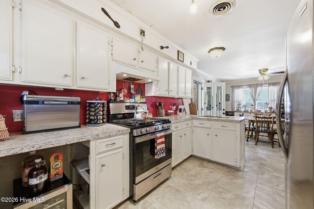 579 N Grimesland Bridge Road, Washington, NC 27889
