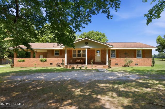579 N Grimesland Bridge Road, Washington, NC 27889