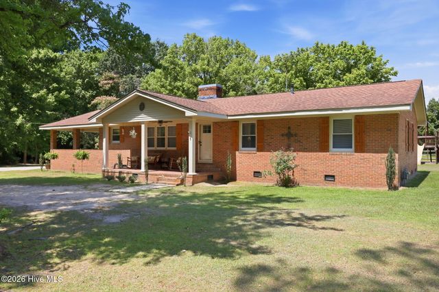 579 N Grimesland Bridge Road, Washington, NC 27889