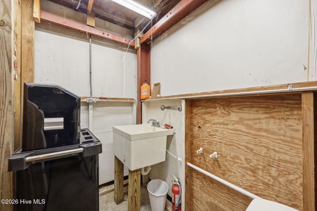 579 N Grimesland Bridge Road, Washington, NC 27889