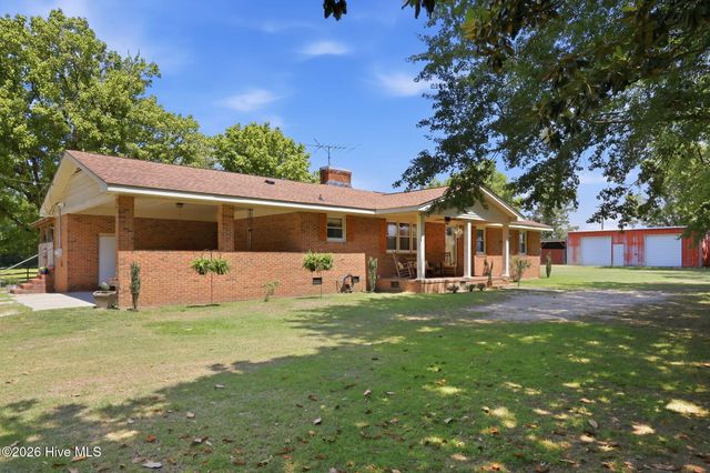 579 N Grimesland Bridge Road, Washington, NC 27889