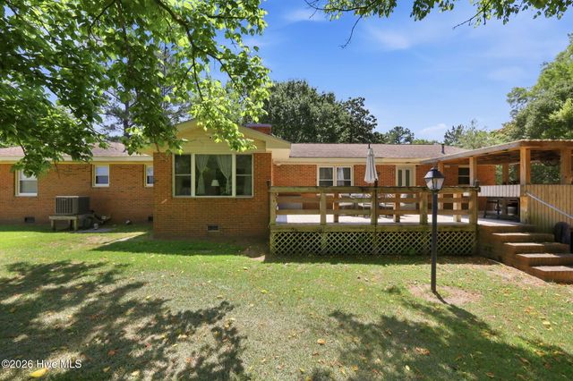 579 N Grimesland Bridge Road, Washington, NC 27889