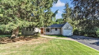 24 Summerset Drive, Smithtown, NY 11787