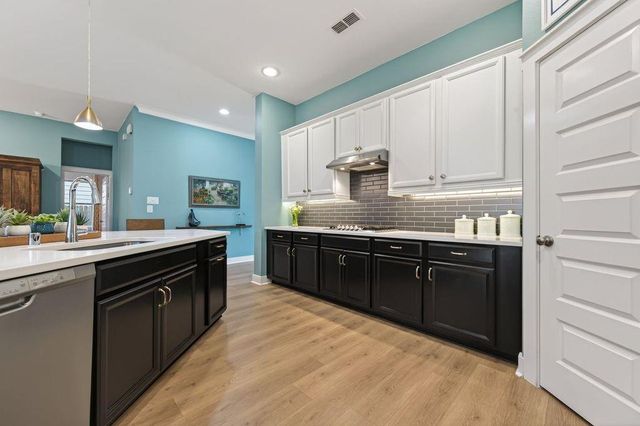 16707 Seminole Ridge Drive, Cypress, TX 77433