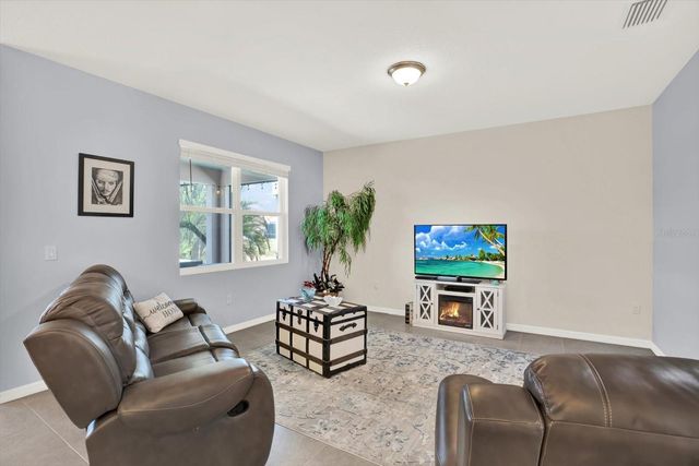 11935 CROSS VINE DRIVE, Riverview, FL 33579