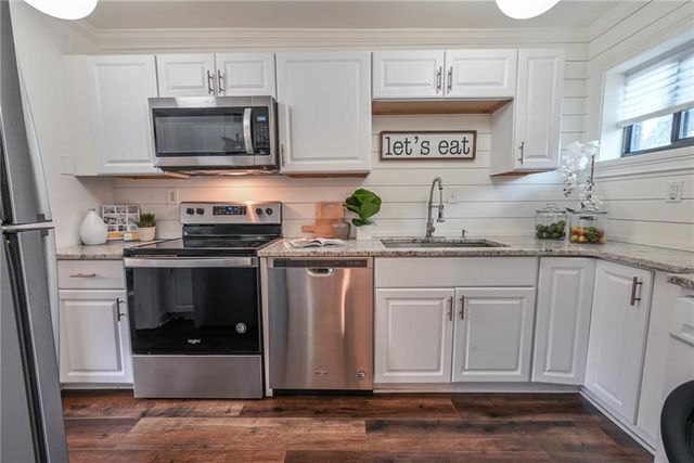 2256 Pernoshal Court, Atlanta, GA 30338