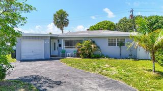 2000 NE 62nd Street, Fort Lauderdale, FL 33308
