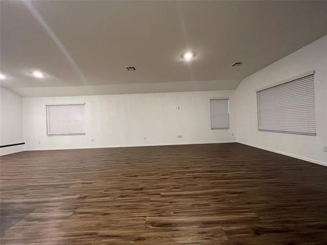 111 Vintage DR, San Marcos, TX 78666